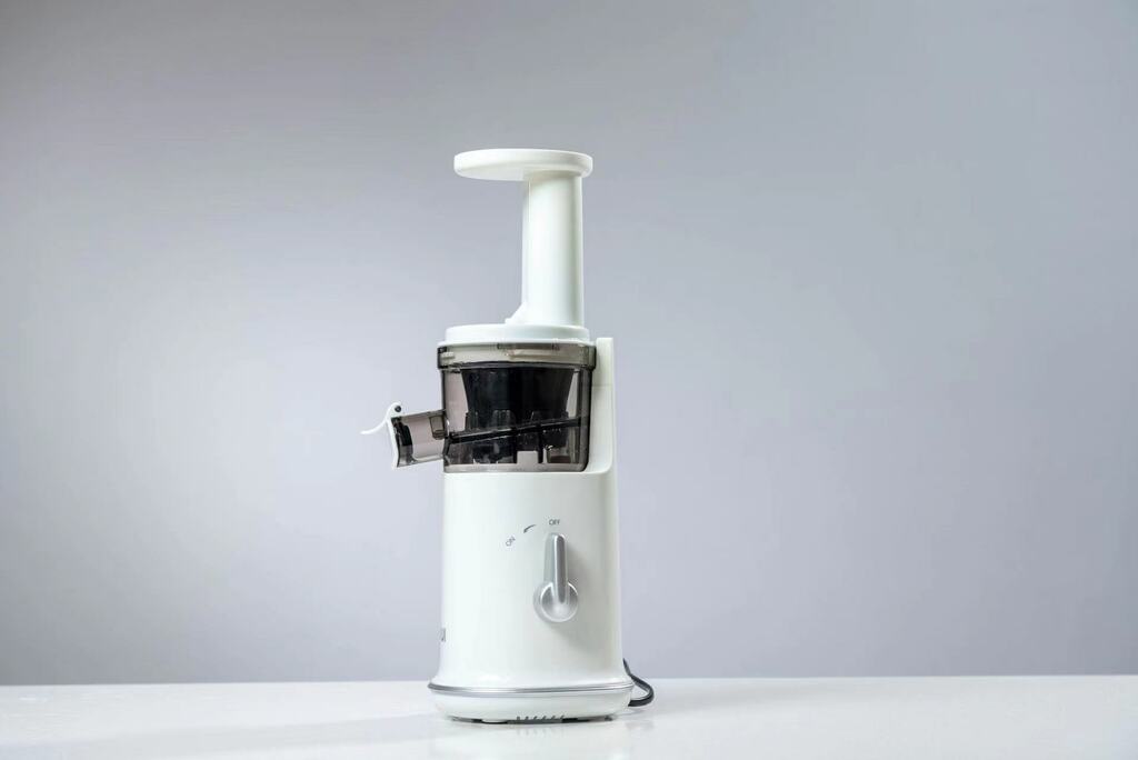 Small Slow Juicer